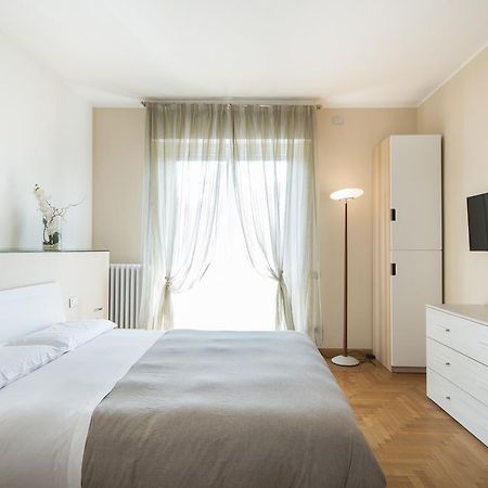 Casa Foscolo Apartment Villa Guardia ภายนอก รูปภาพ