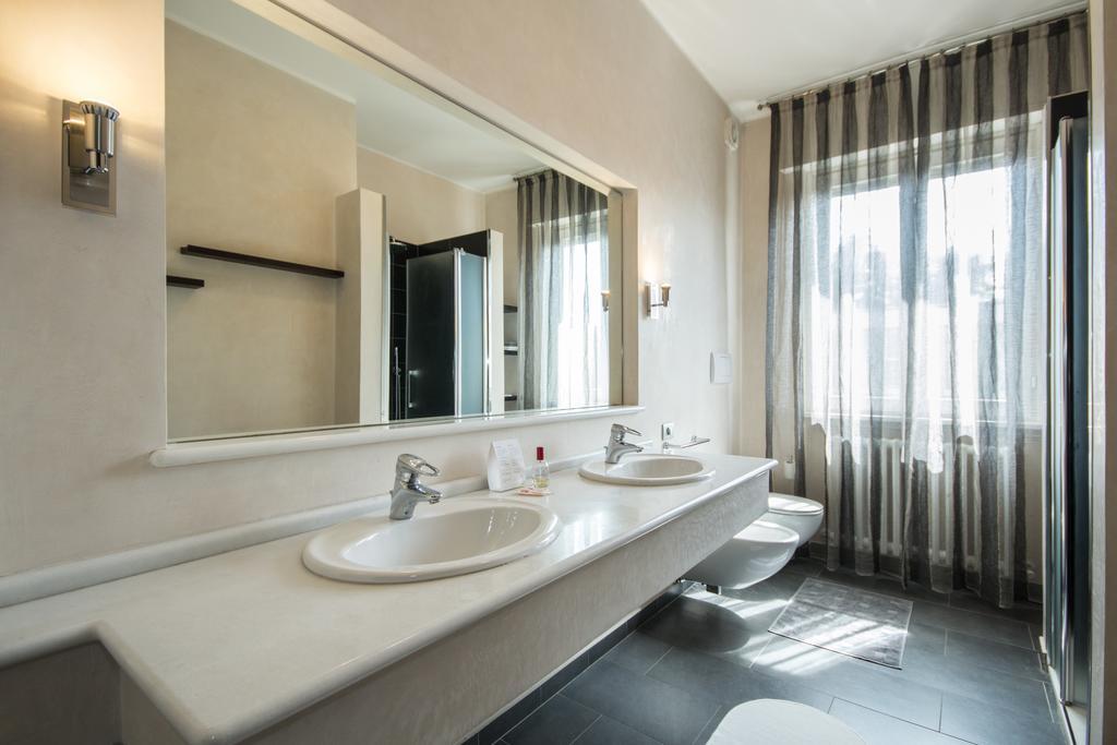 Casa Foscolo Apartment Villa Guardia ภายนอก รูปภาพ